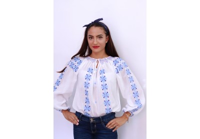 Ie damă cu mânecă lungă cu motive tradiţionale bleu Ie damă cu mânecă lungă cu motive tradiţionale bleu